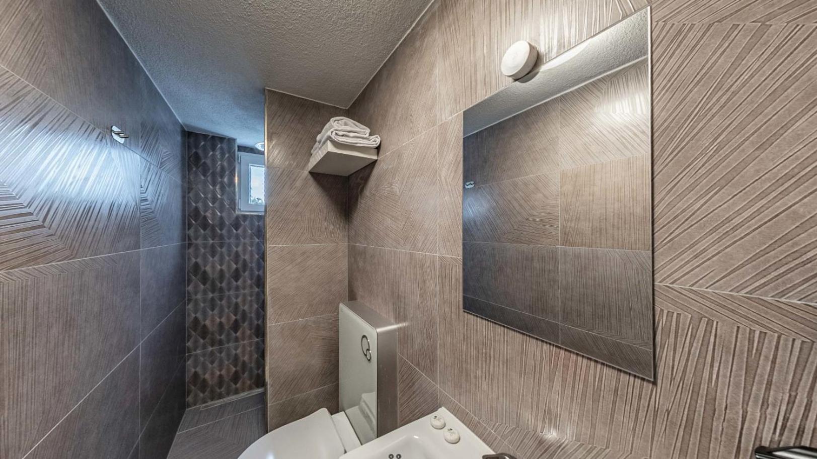 Dido Diamond Hotel Dietzenbach Extérieur photo