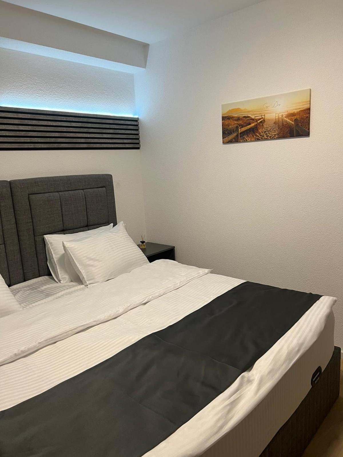Dido Diamond Hotel Dietzenbach Extérieur photo