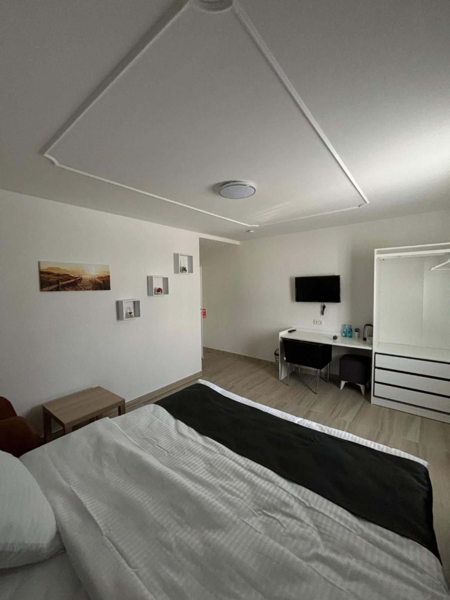 Dido Diamond Hotel Dietzenbach Extérieur photo