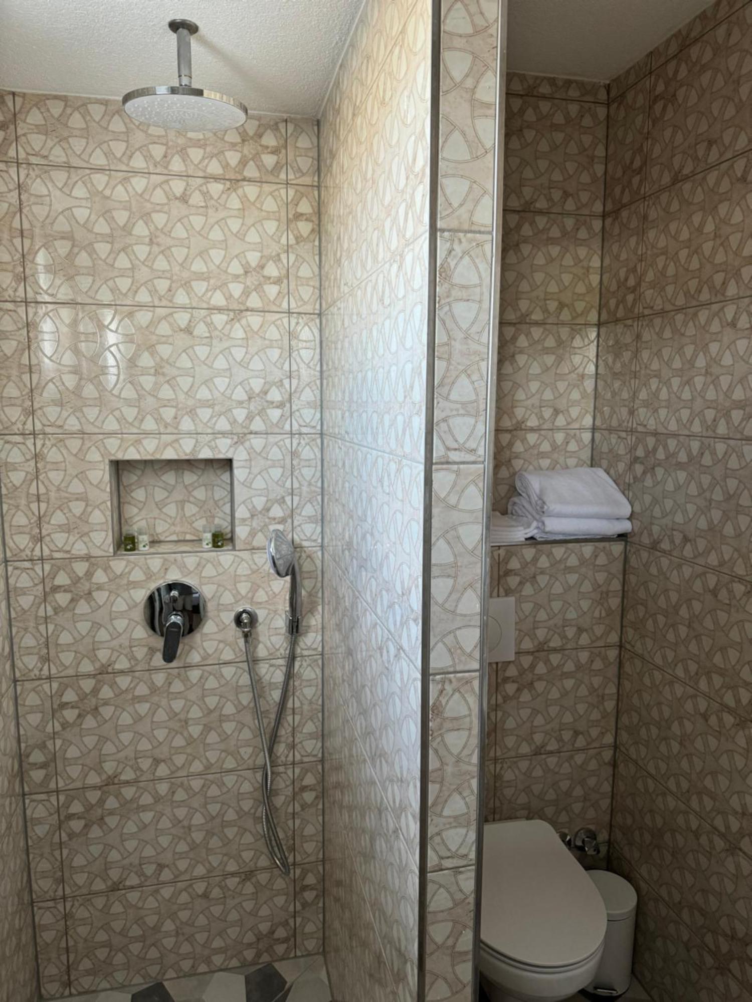 Dido Diamond Hotel Dietzenbach Extérieur photo