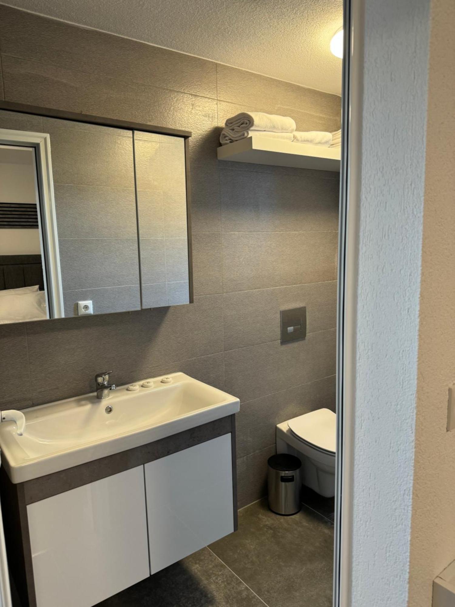 Dido Diamond Hotel Dietzenbach Extérieur photo