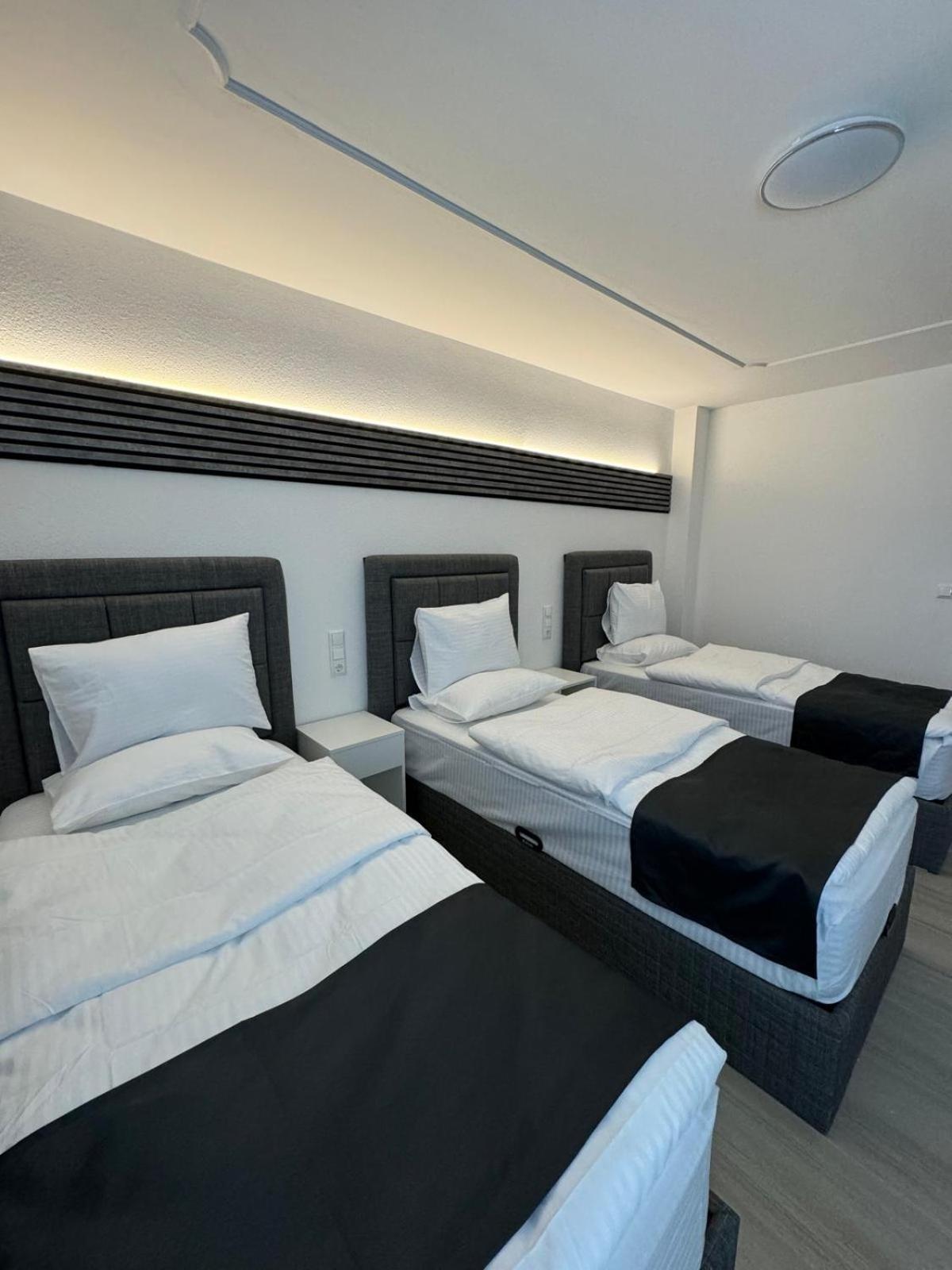 Dido Diamond Hotel Dietzenbach Extérieur photo